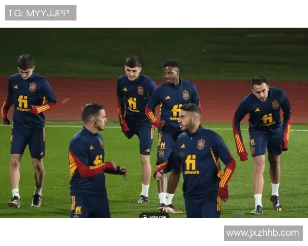 足球场上球星顶牛冲突引发激烈争议与团队精神深度思考 足球场上球星顶牛冲突引发激烈争议与团队精神深度思考