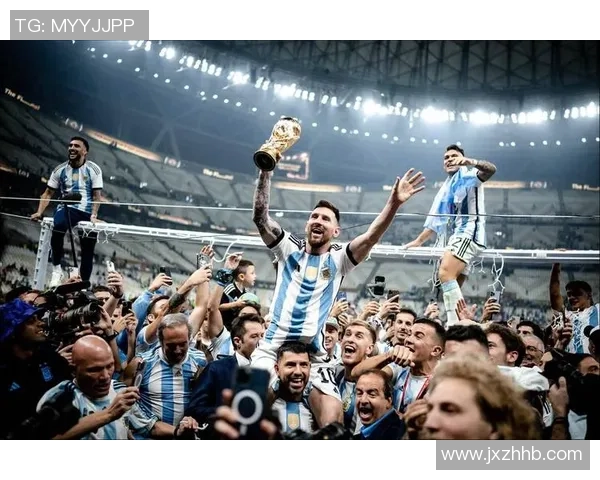 《绿茵场上的旋律：球王梅西与他的经典足球之歌》